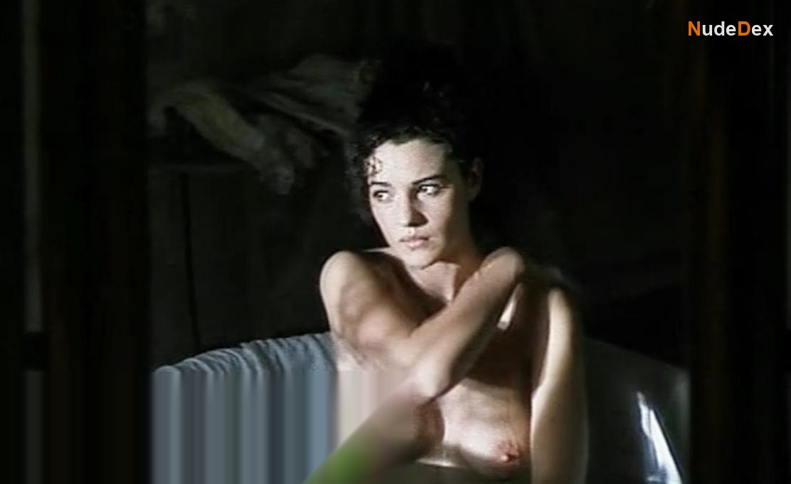 Monica Bellucci in Briganti, photo 2