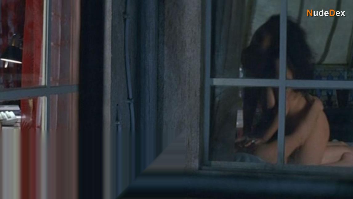 Monica Bellucci in How Much Do You Love Me, photo 13