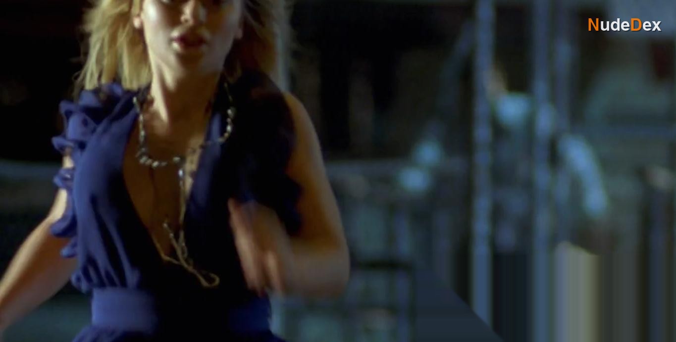 Monica Keena in Loaded, photo 4