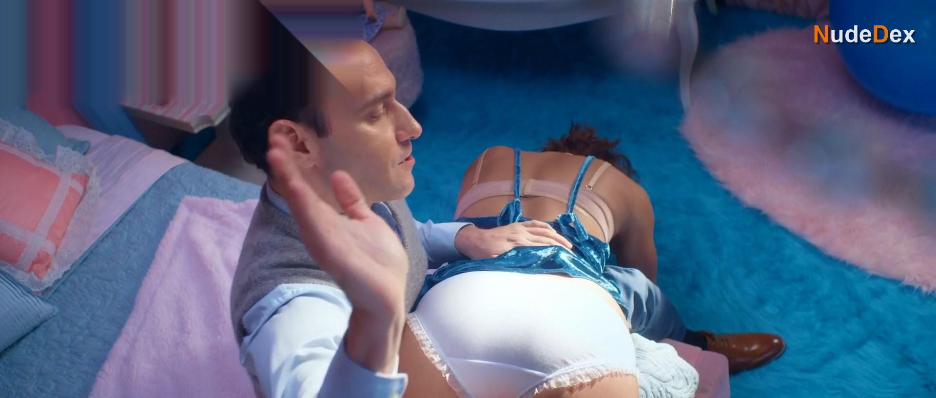 Montana Manning in Daddy Issues, photo 2