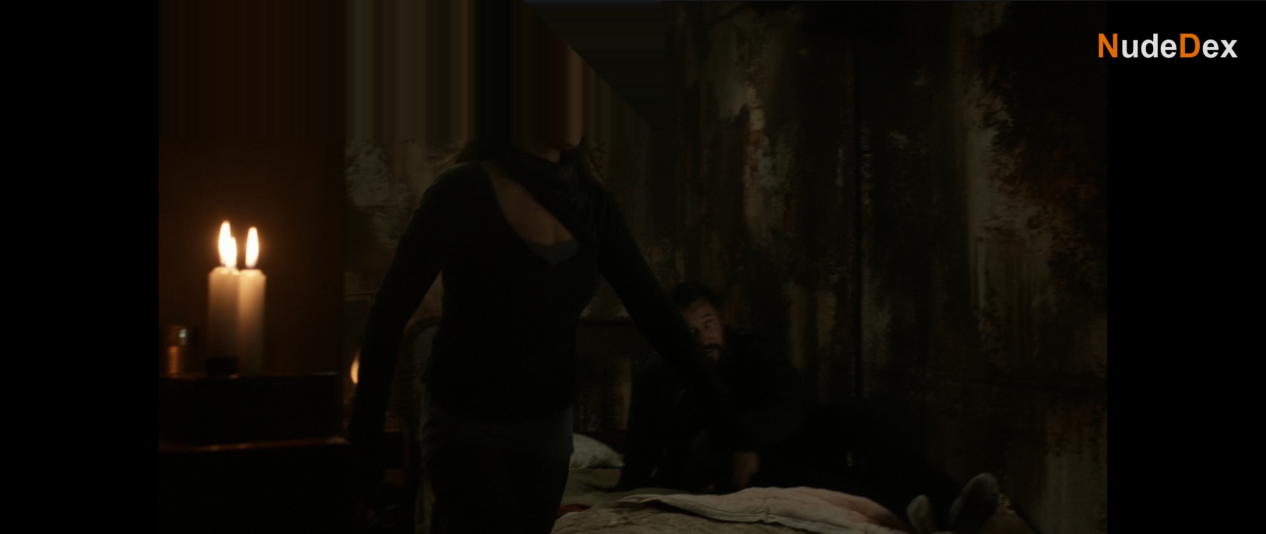 Moon Bloodgood in Falling Skies, photo 10