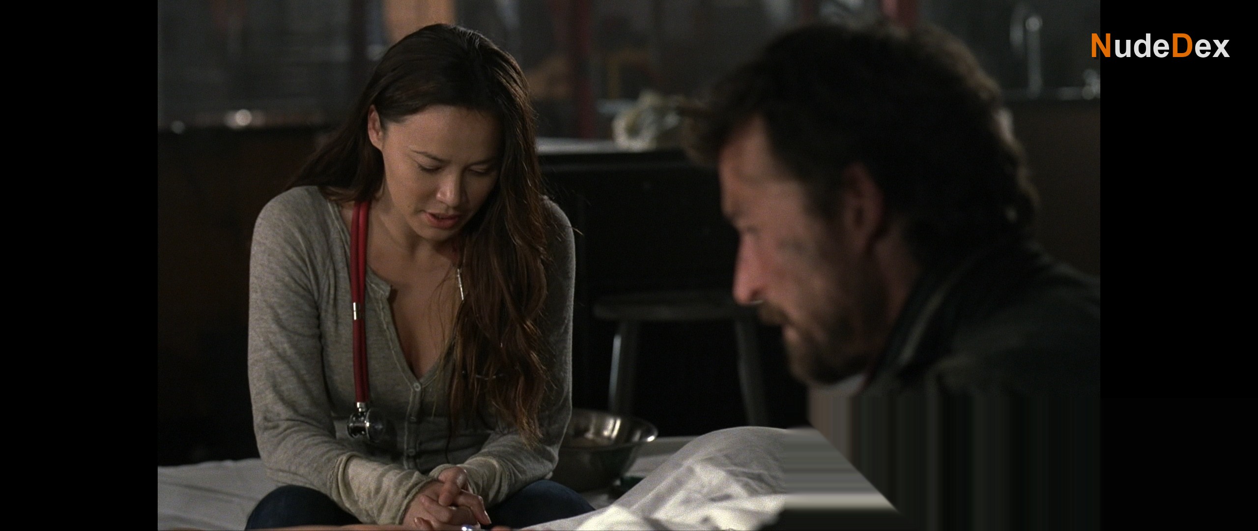 Moon Bloodgood in Falling Skies, photo 17