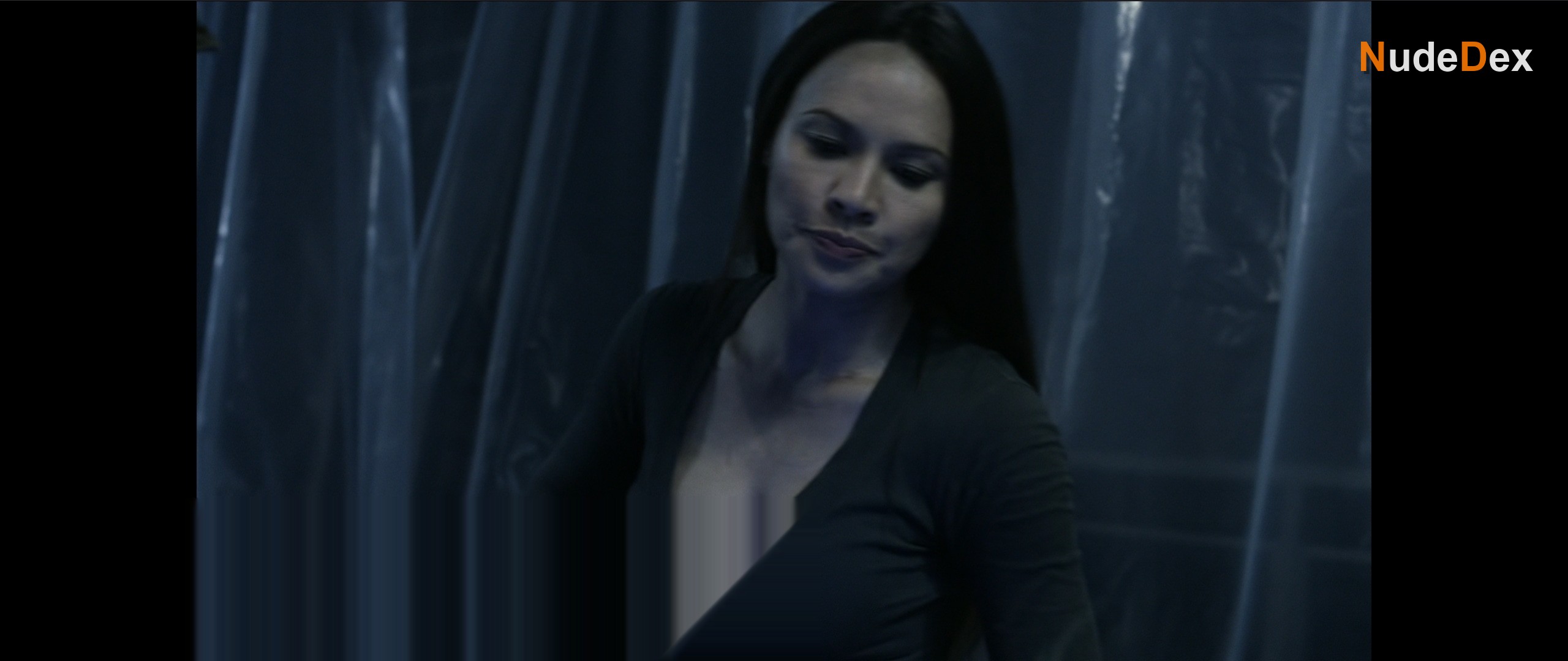 Moon Bloodgood in Falling Skies, photo 20