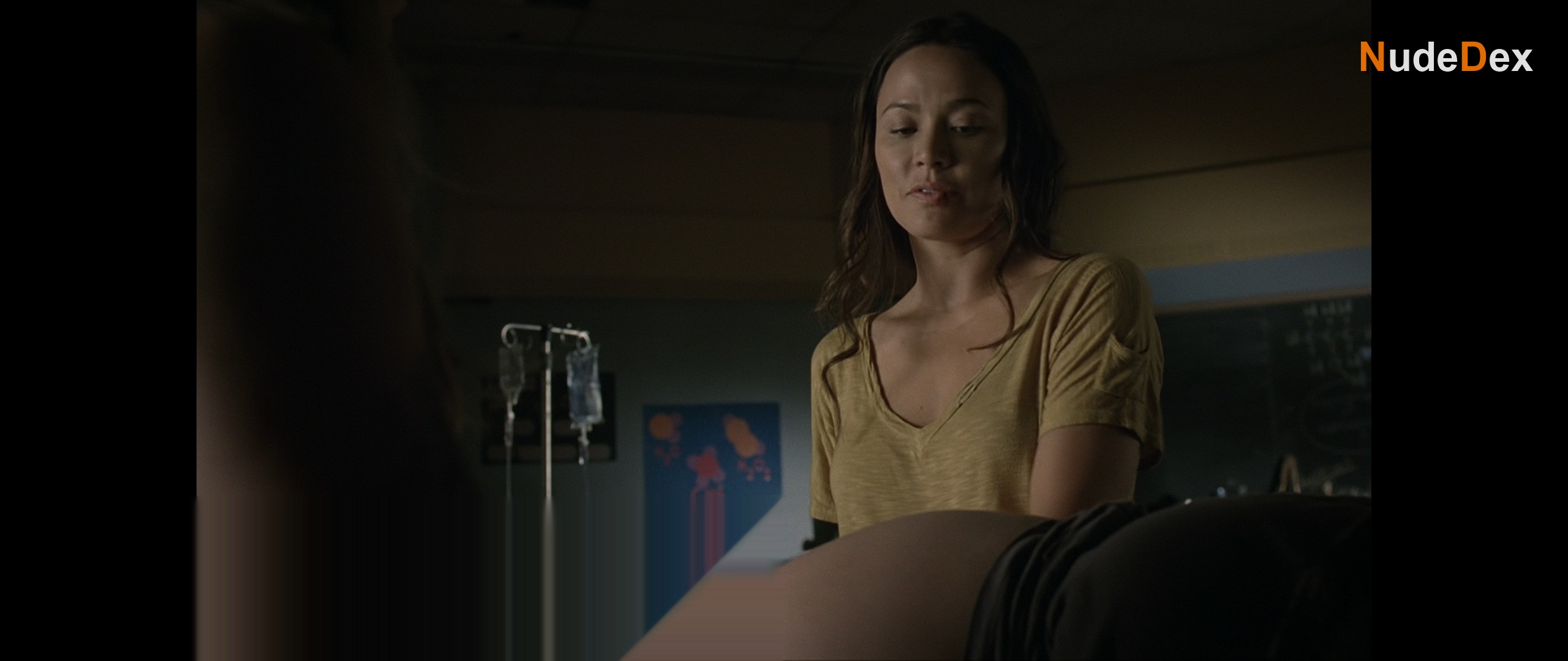 Moon Bloodgood in Falling Skies, photo 23