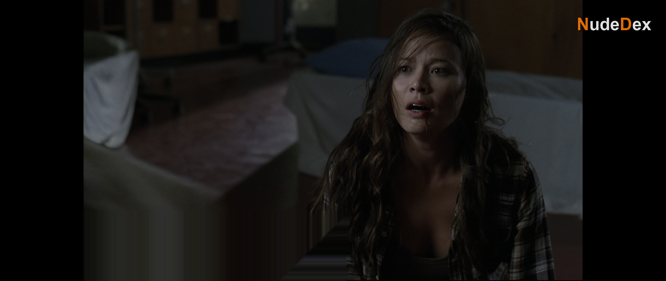 Moon Bloodgood in Falling Skies, photo 26