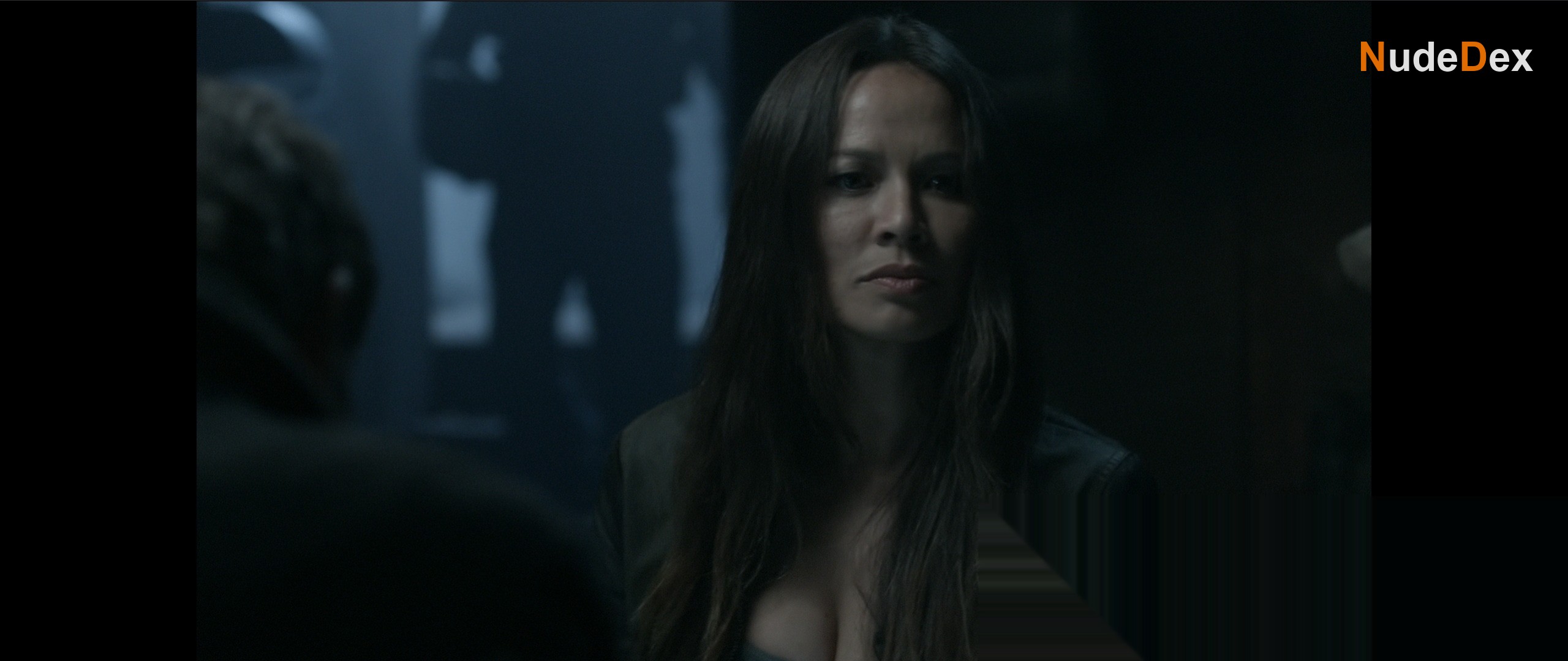 Moon Bloodgood in Falling Skies, photo 36