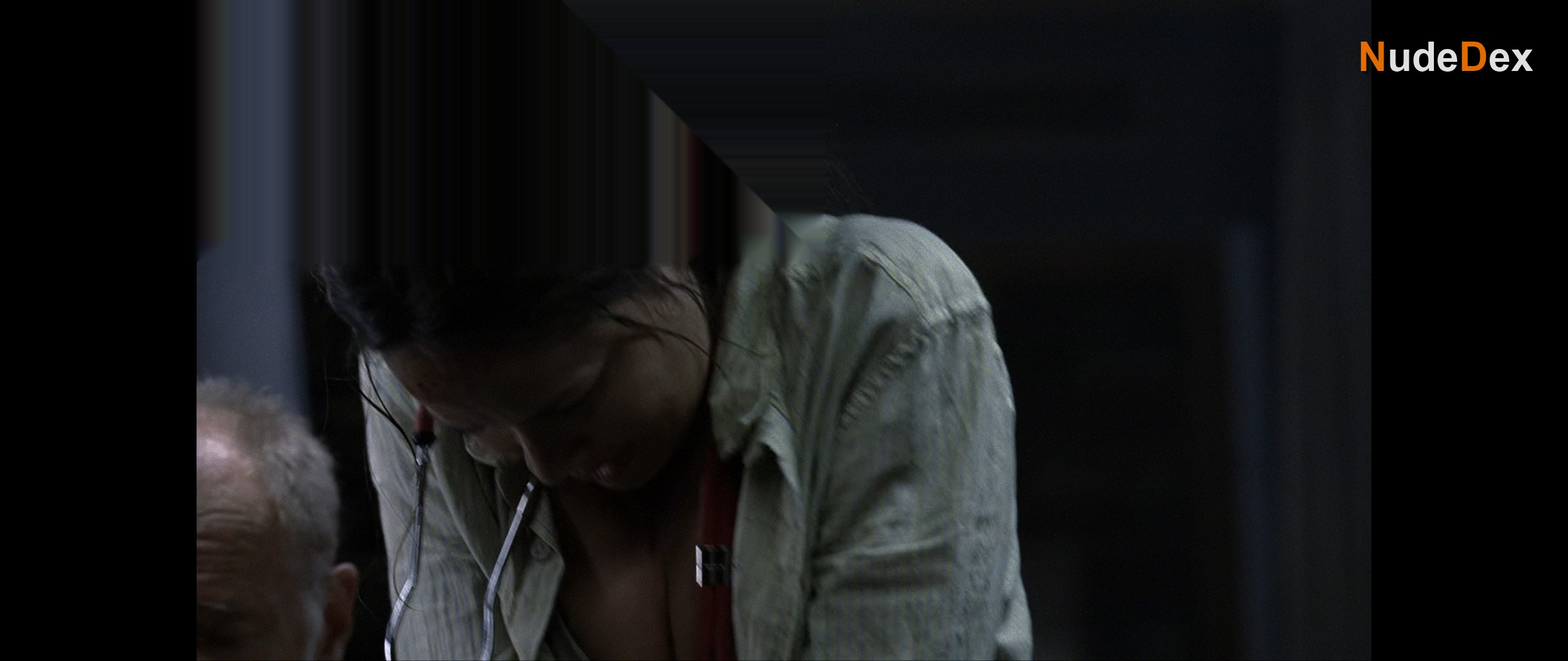 Moon Bloodgood in Falling Skies, photo 43