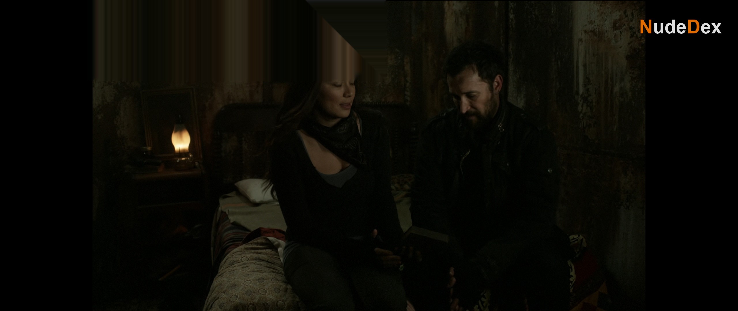 Moon Bloodgood in Falling Skies, photo 44