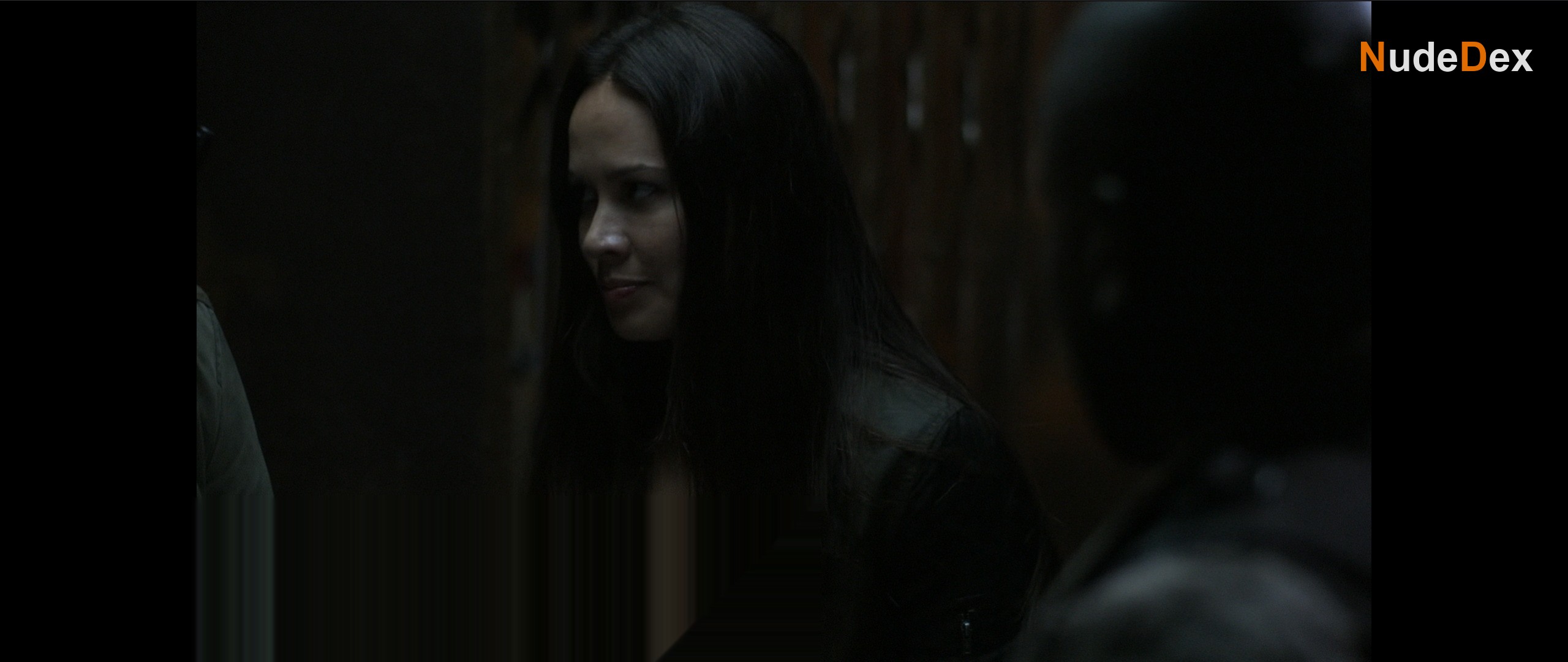 Moon Bloodgood in Falling Skies, photo 50