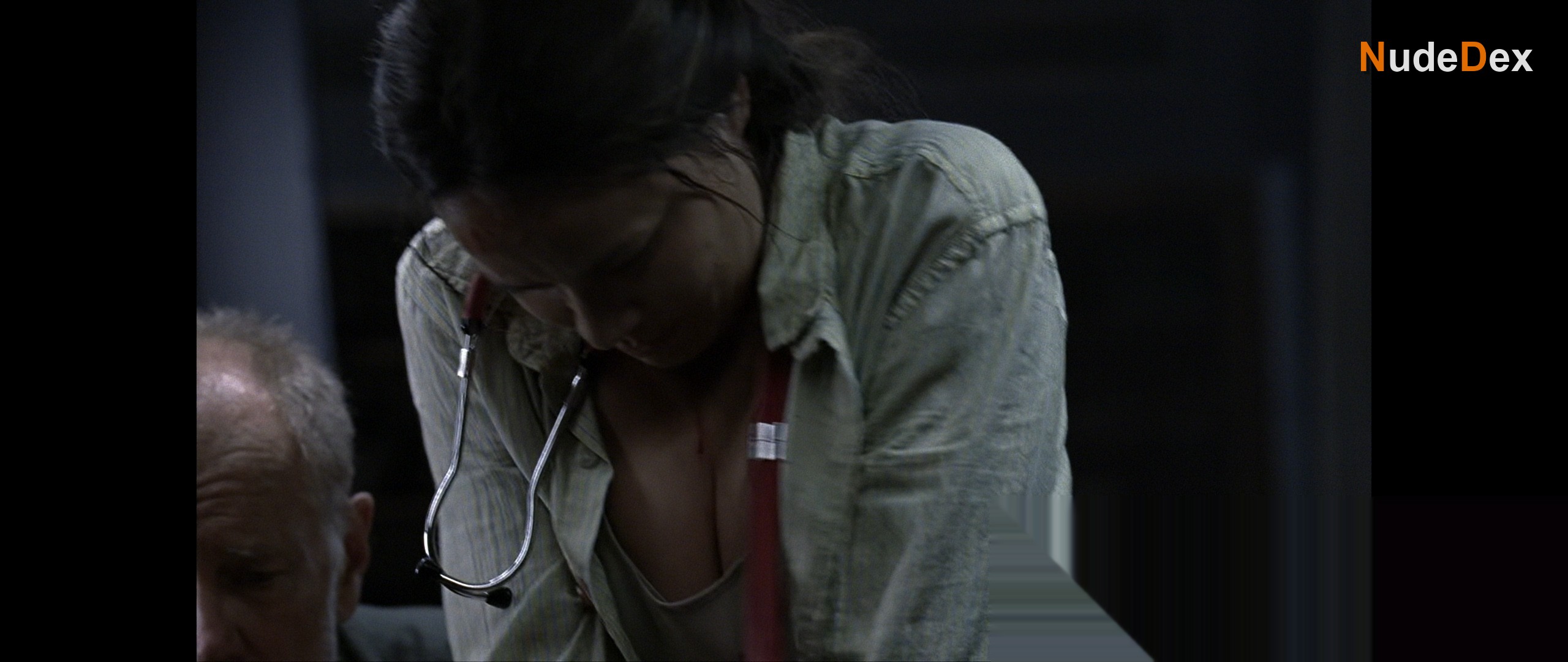 Moon Bloodgood in Falling Skies, photo 58
