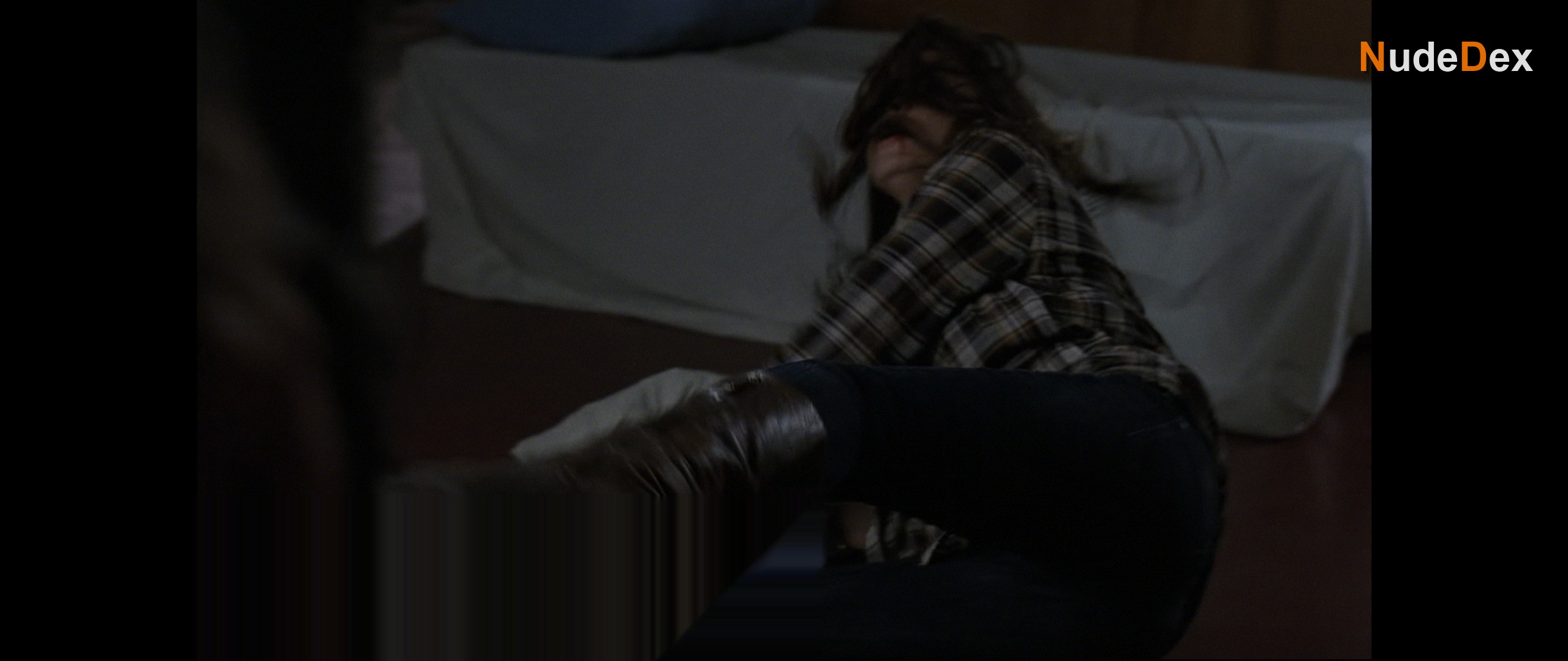 Moon Bloodgood in Falling Skies, photo 60