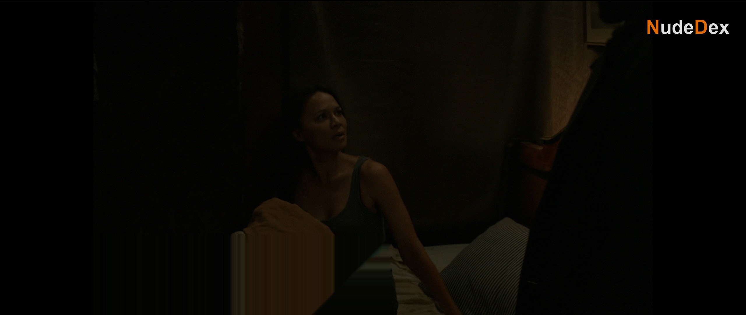 Moon Bloodgood in Falling Skies, photo 63