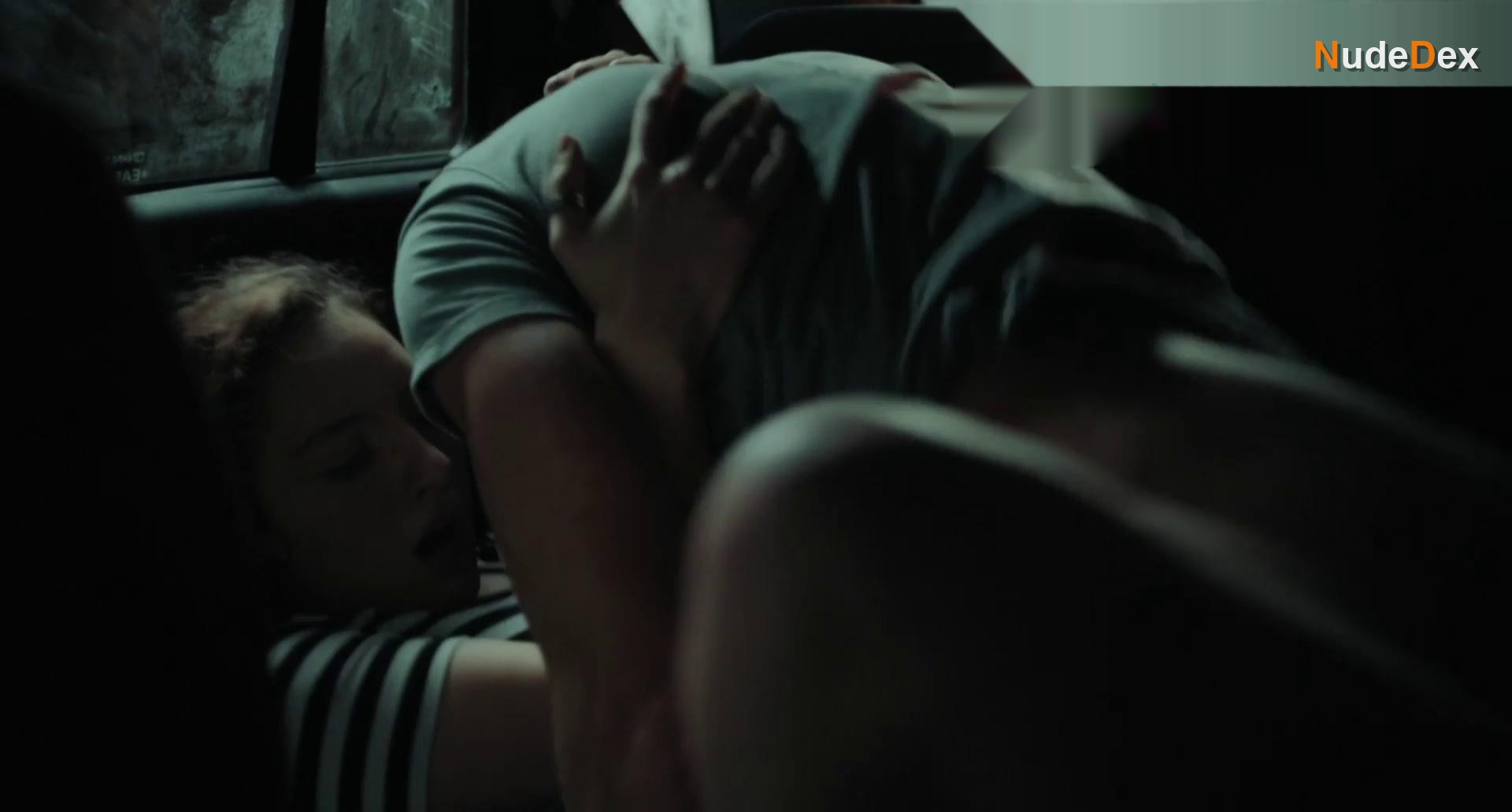 Mora Arenillas in Invisible, photo 1