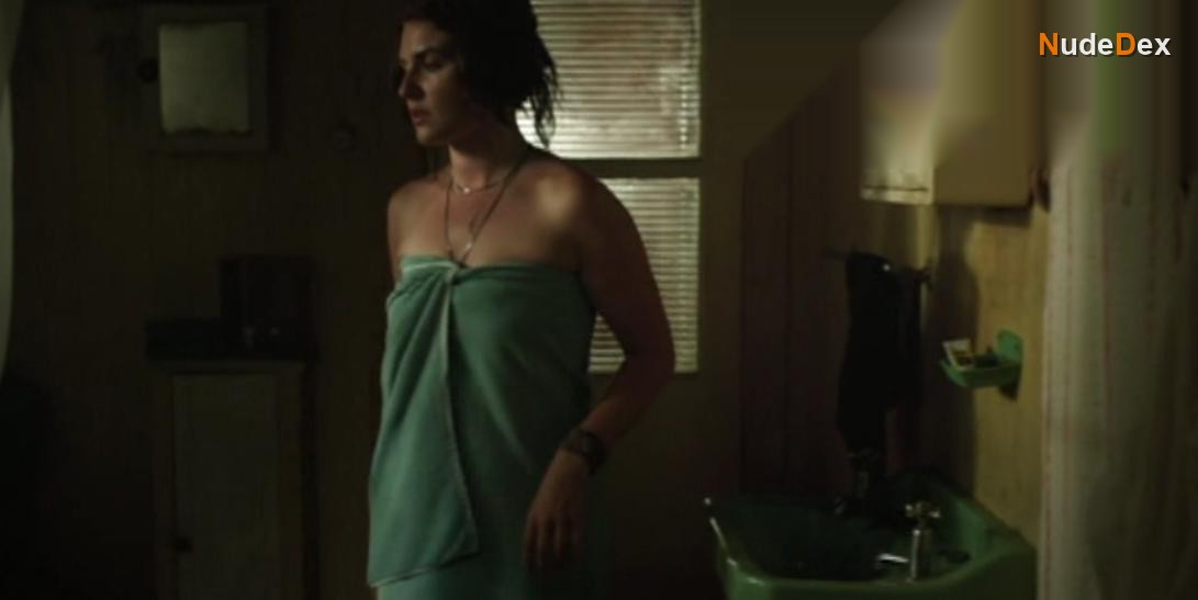 Morgana O'reilly in Safe House, photo 1