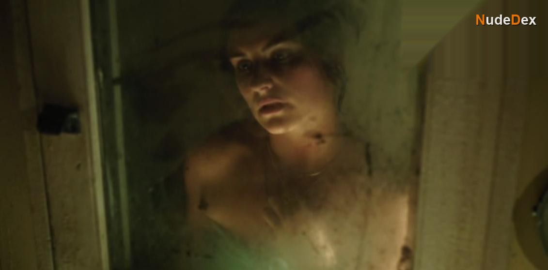 Morgana O'reilly in Safe House, photo 2