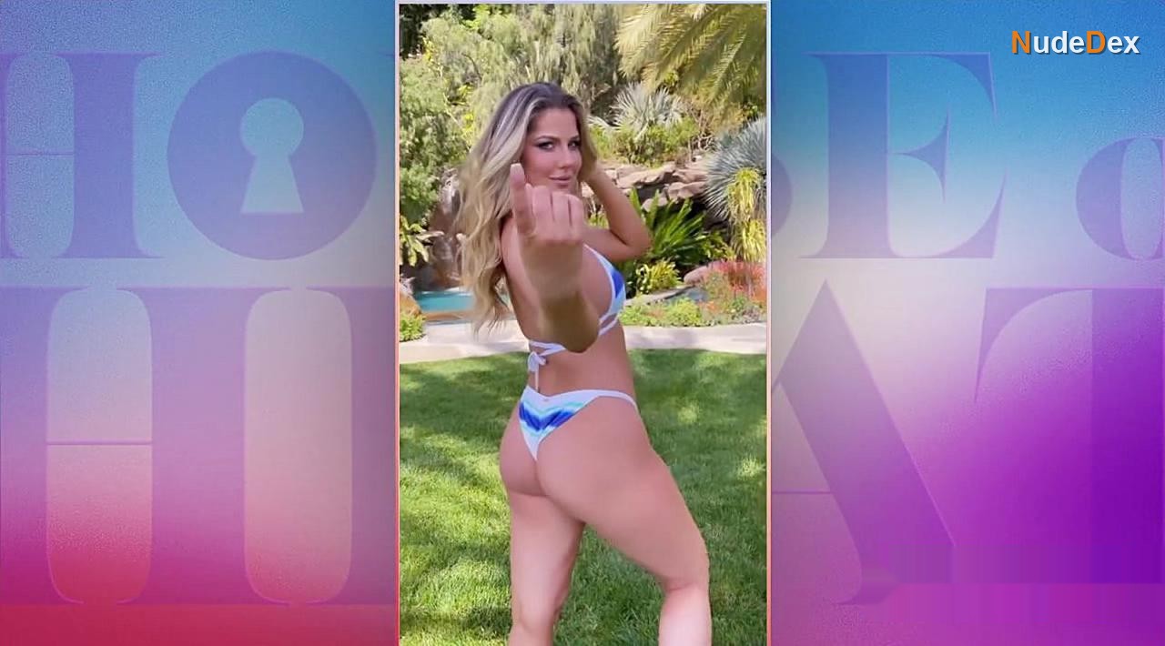 Morgan Hollie Hoosline in House Of Heat, photo 1