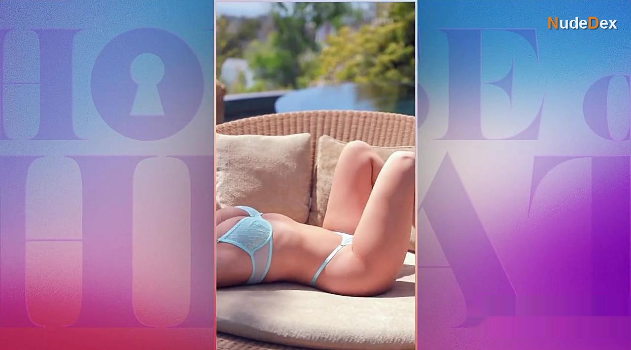 Morgan Hollie Hoosline in House Of Heat, photo 2