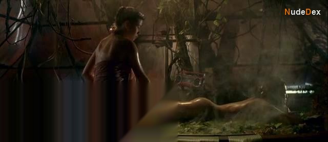 Mylene Jampanoi in Les Filles Du Botaniste, photo 8