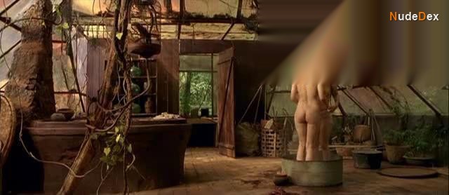 Mylene Jampanoi in Les Filles Du Botaniste, photo 9