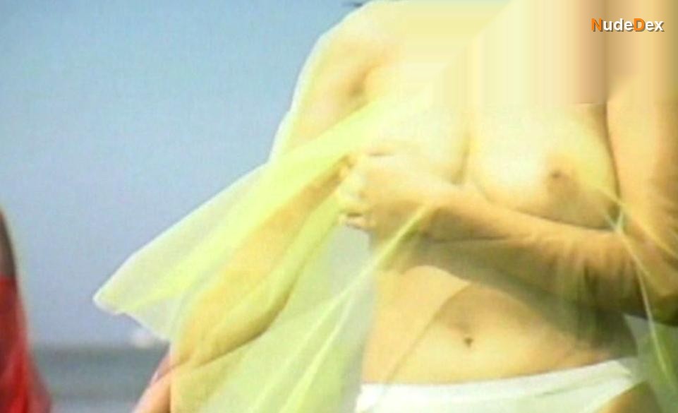 Myles Hernandez in Viva Hot Babes, photo 3