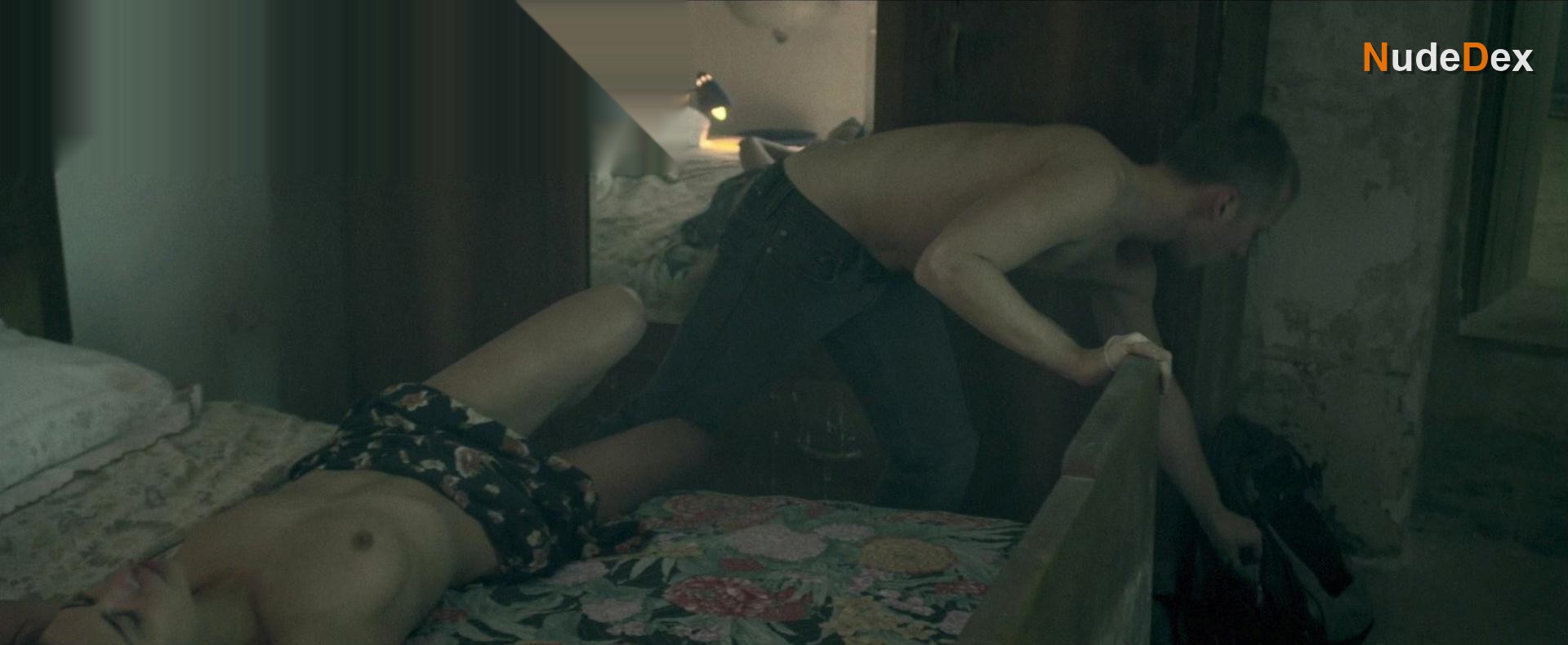 Nadia Hilker in Spring, photo 7