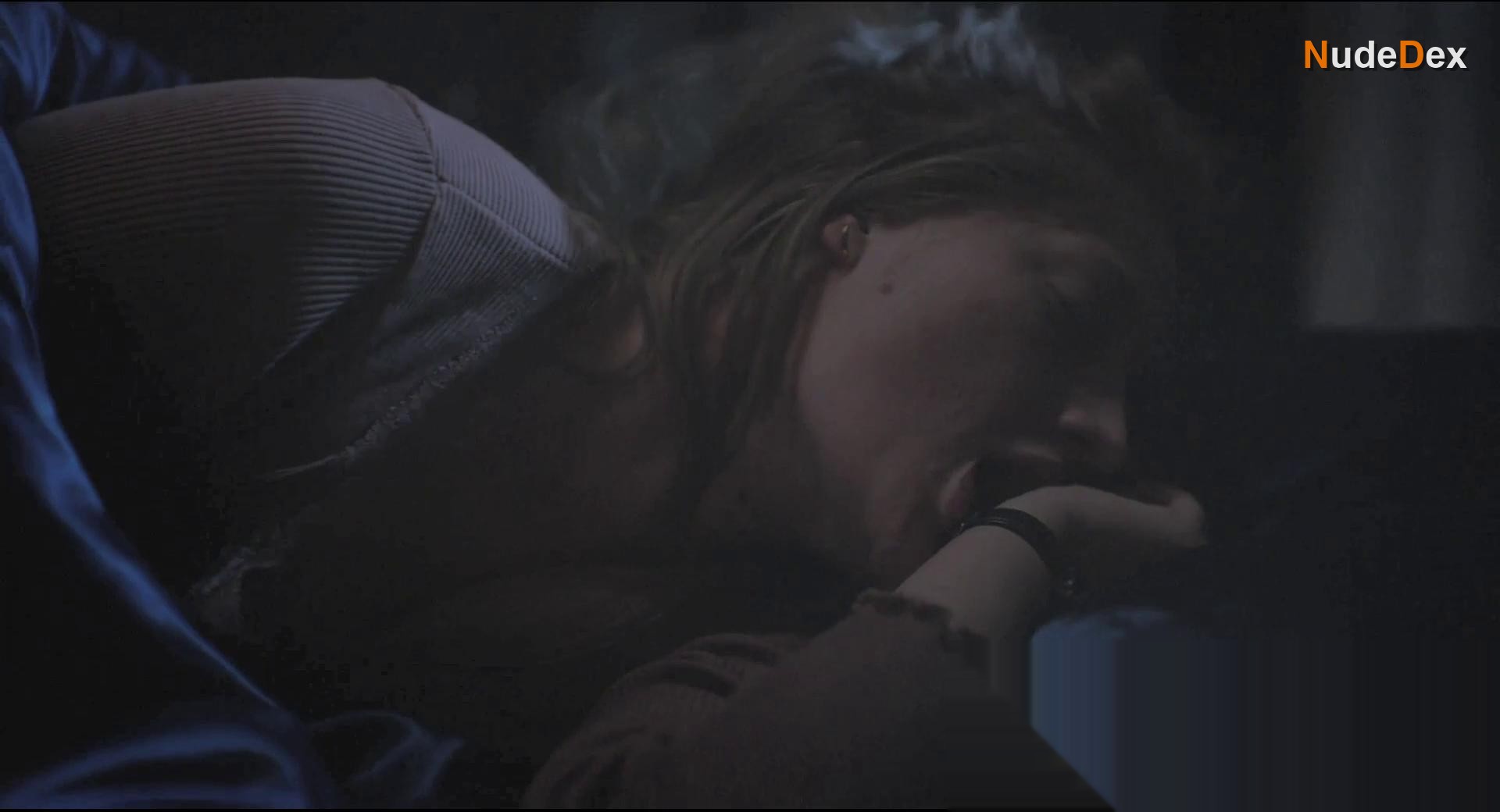 Nadia Tereszkiewicz in Forever Young