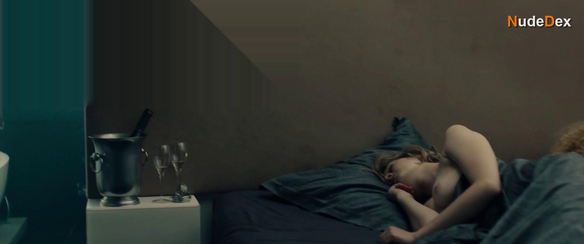 Nadia Tereszkiewicz in Persona Non Grata, photo 1