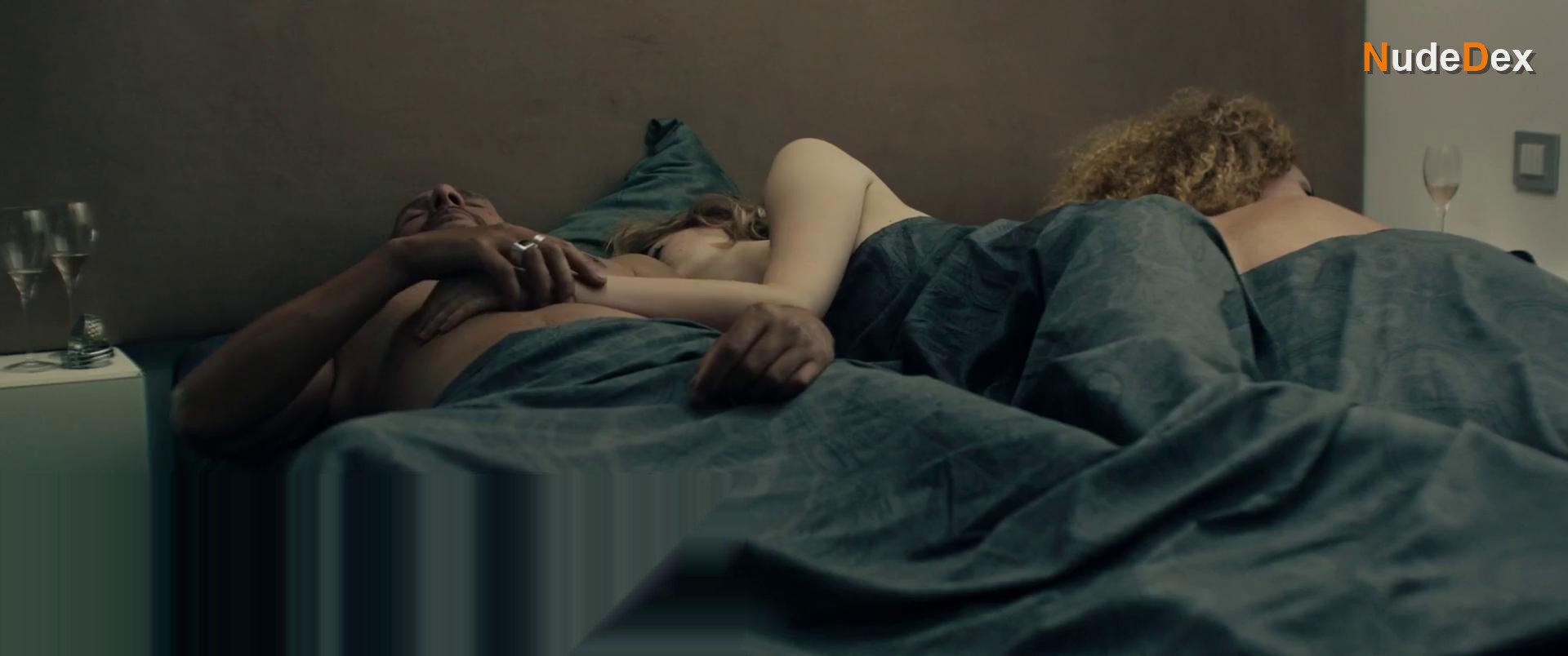 Nadia Tereszkiewicz in Persona Non Grata, photo 2