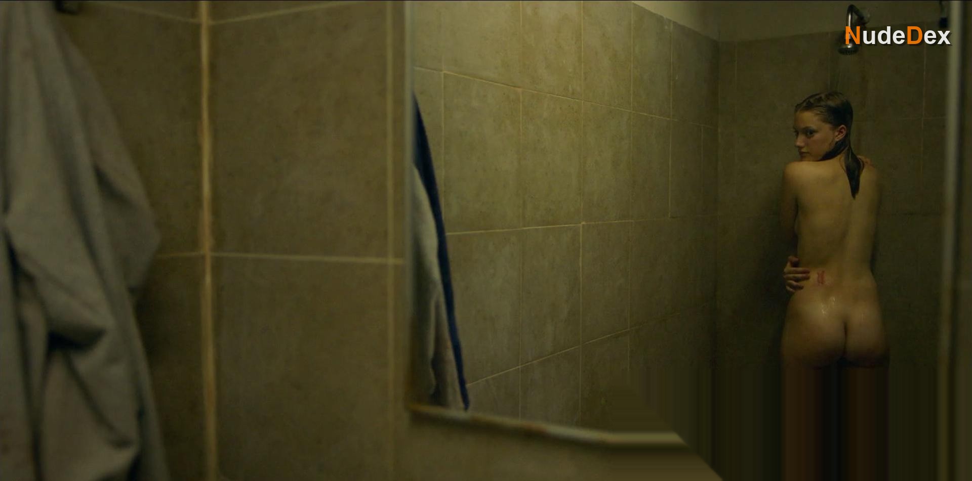 Nadia Tereszkiewicz in Possessions, photo 4