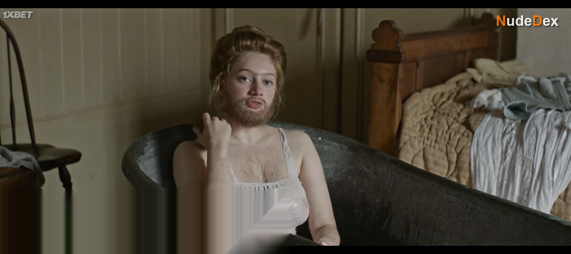 Nadia Tereszkiewicz in Rosalie, photo 13