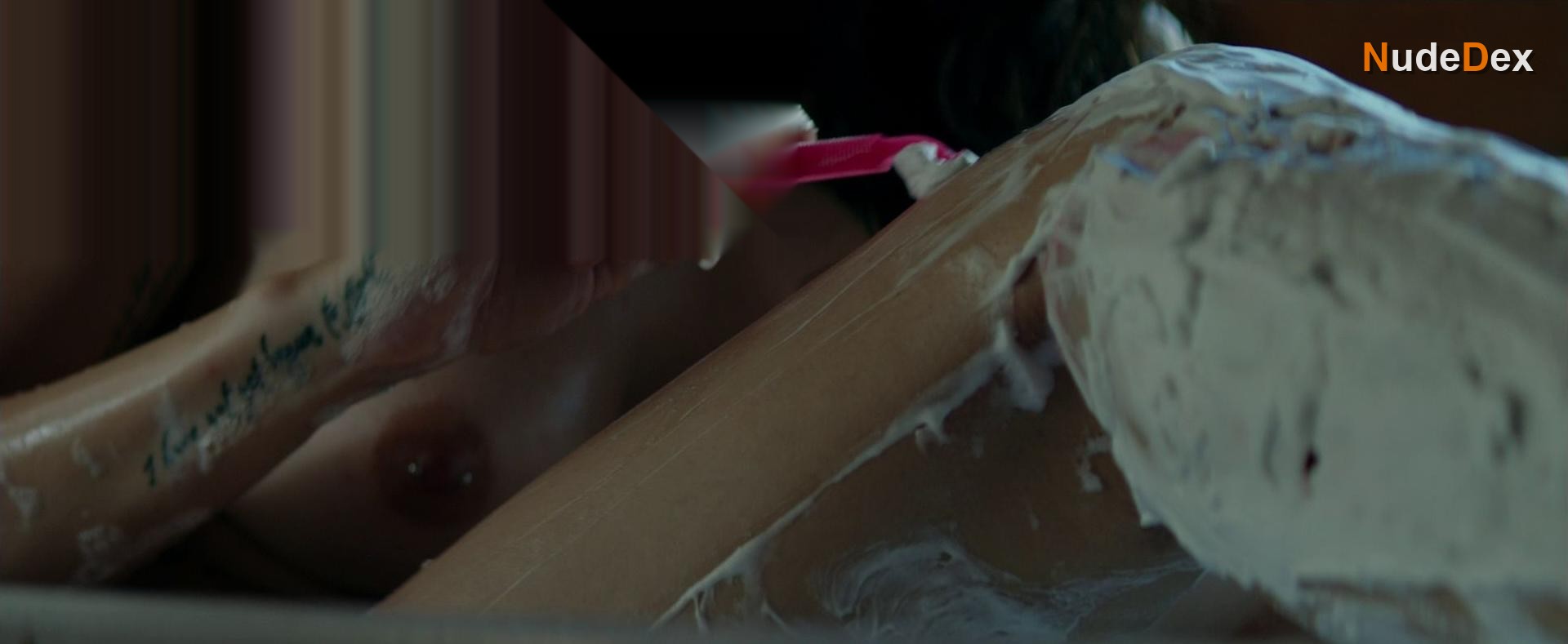 Nadine Crocker in Cabin Fever, photo 7