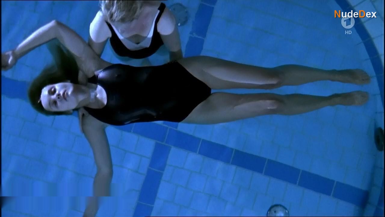 Nadja Uhl in Dornroschen Erwacht, photo 3