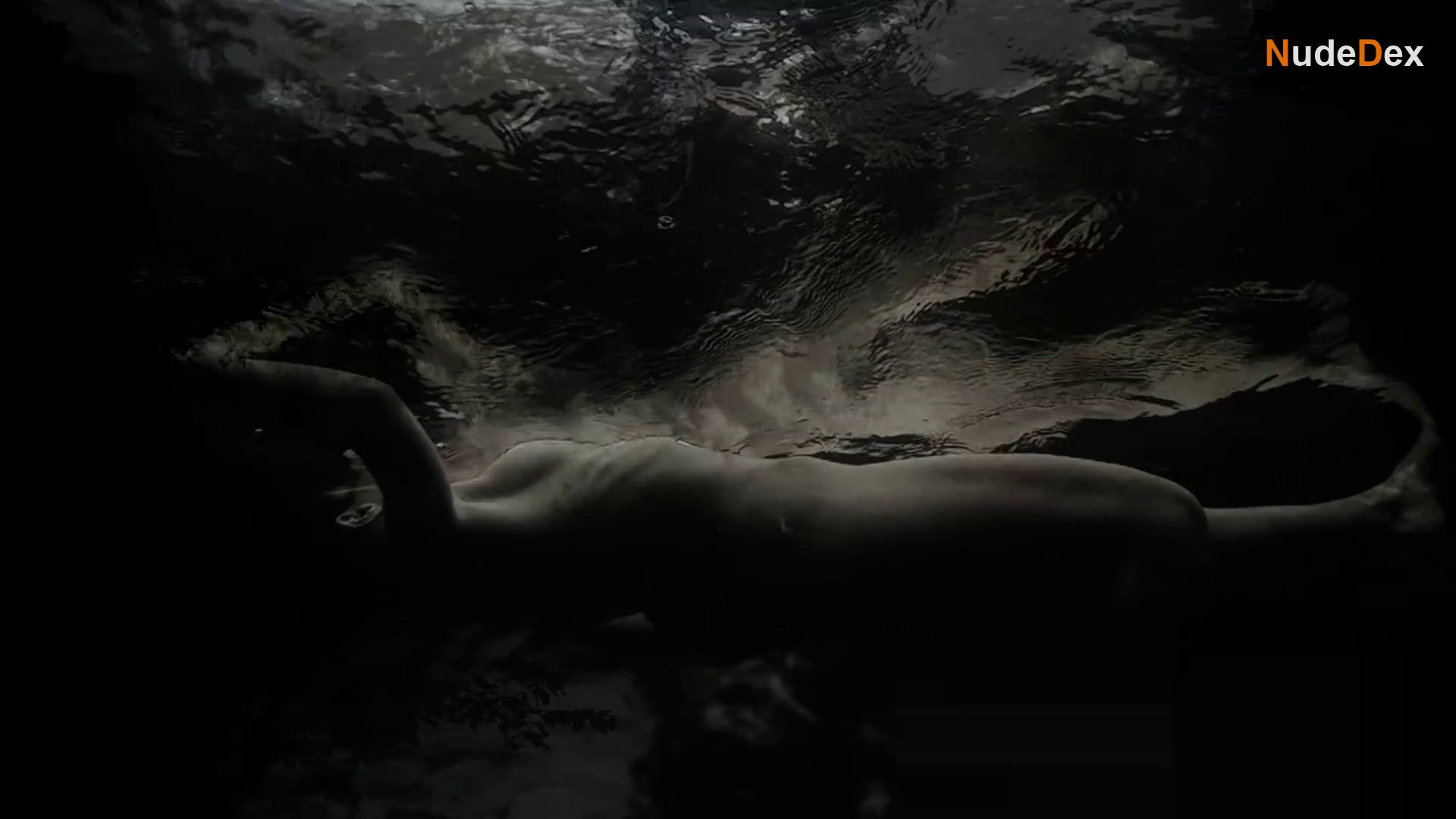 Nairi Hadodo in Trout, photo 3