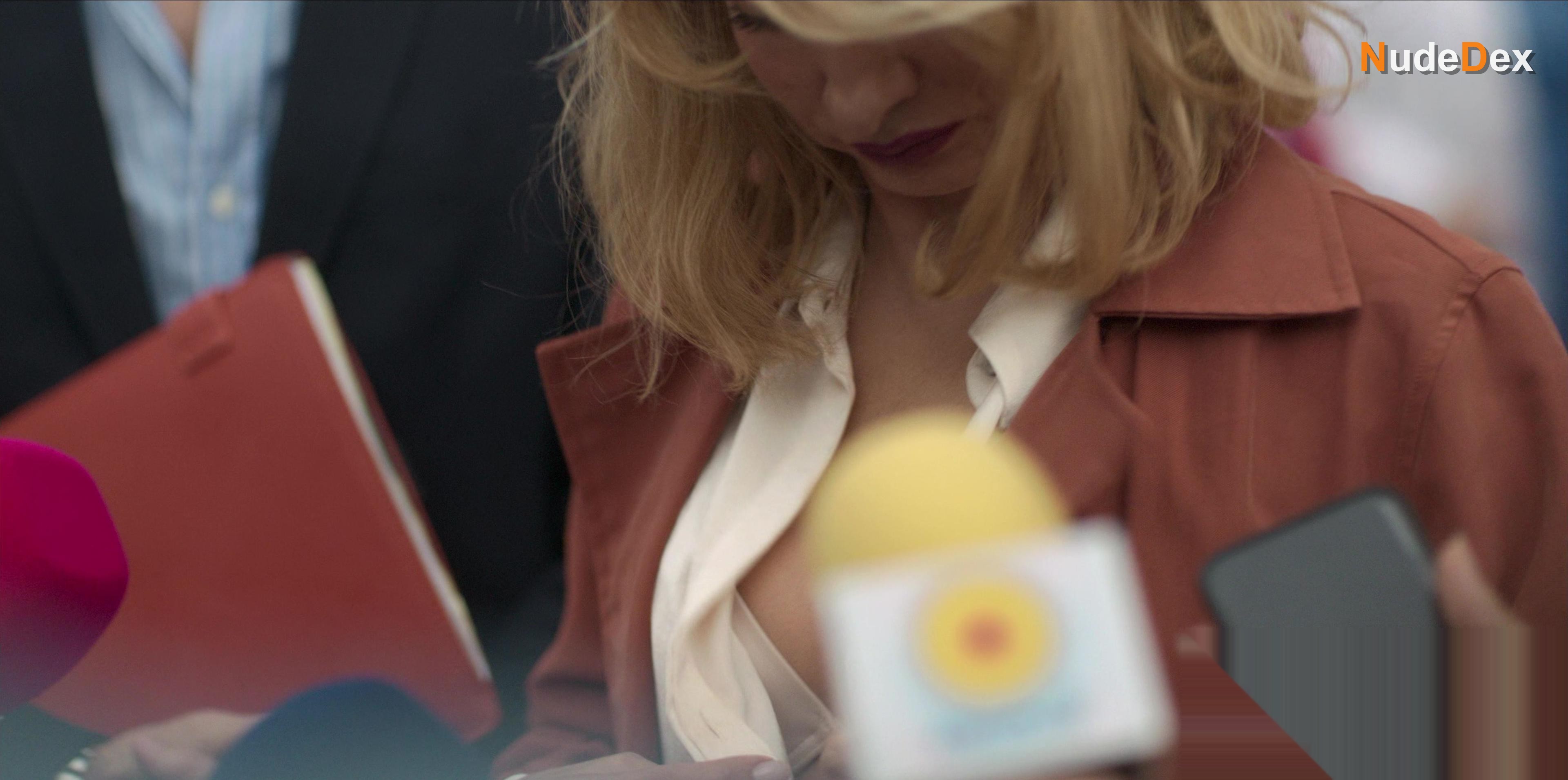 Najwa Nimri in Utopia