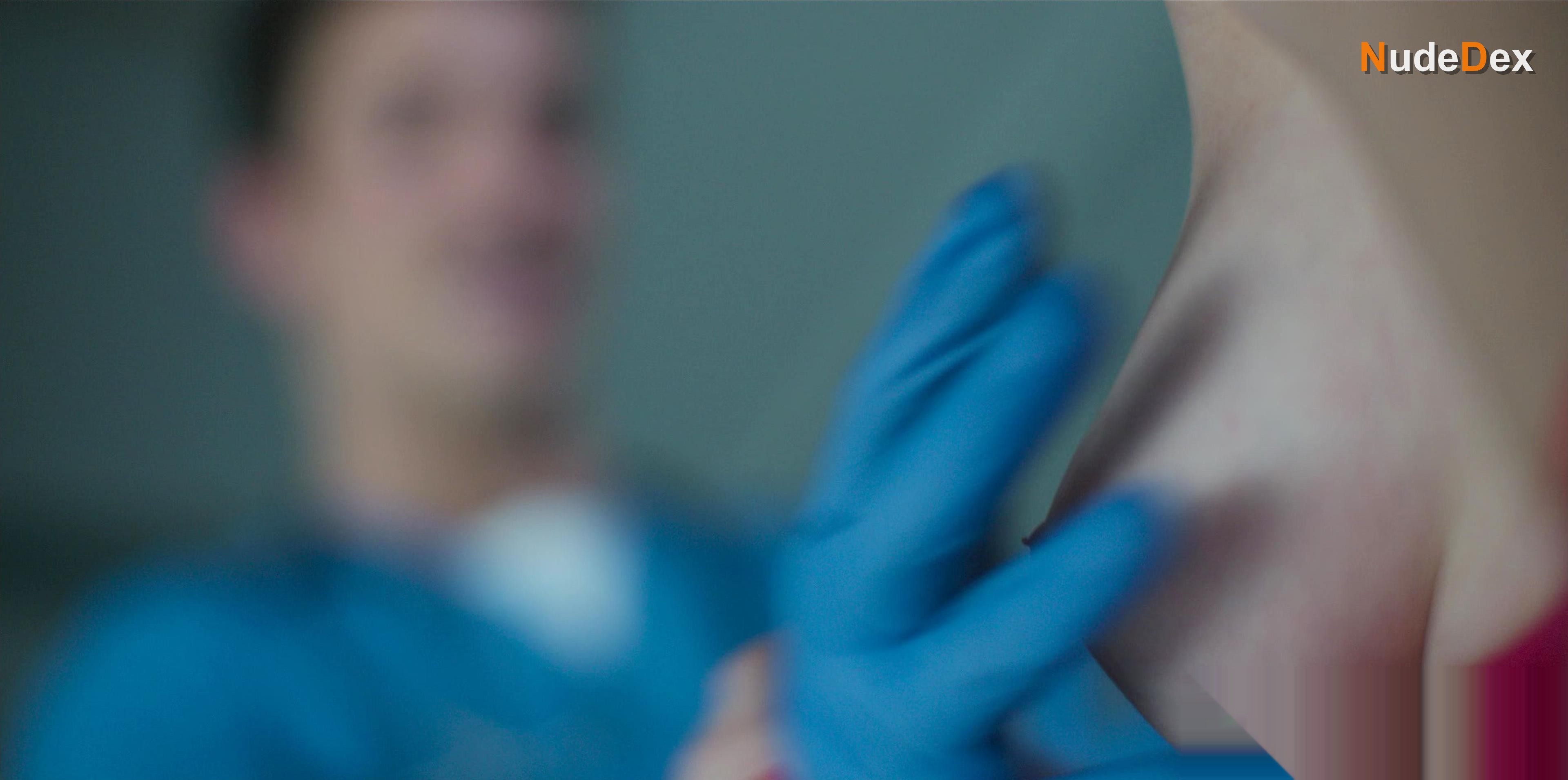 Najwa Nimri in Breathless, photo 11