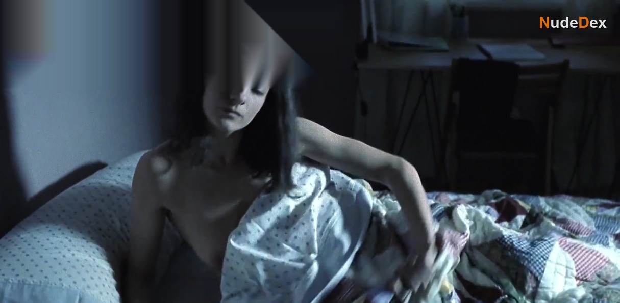 Najwa Nimri in Lovers Of The Arctic Circle, photo 3