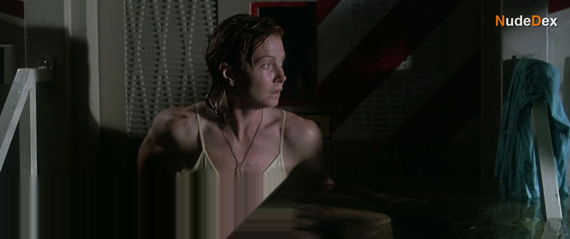 Nancy Everhard in Deepstar Six, photo 1