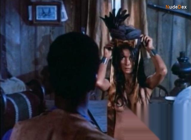 Nancy Kwan in The Mcmasters, photo 2