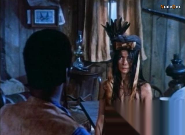 Nancy Kwan in The Mcmasters, photo 3