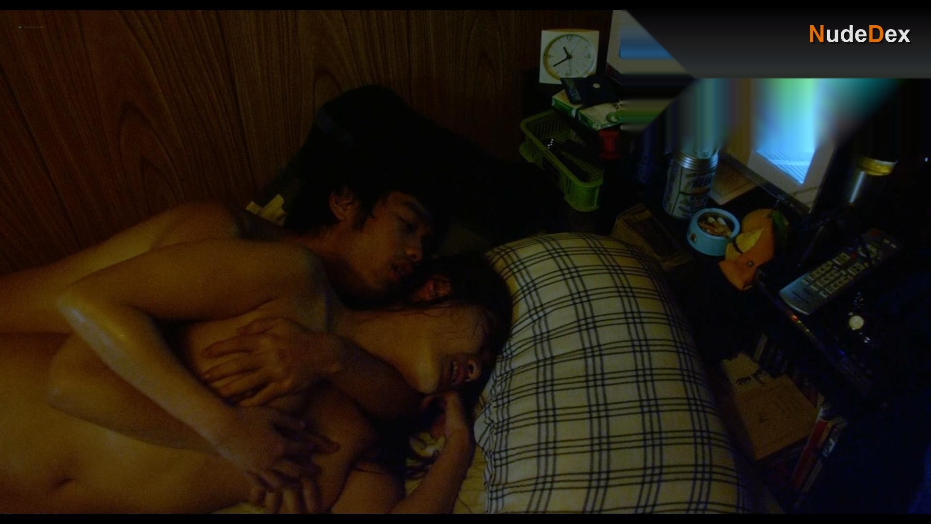 Naoho Ichihashi in Onna No Ana, photo 7