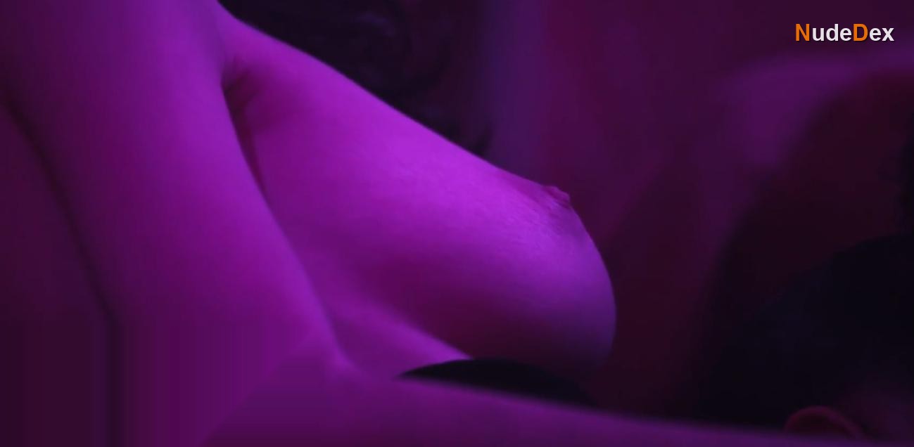 Nudes in Nudes, photo 1