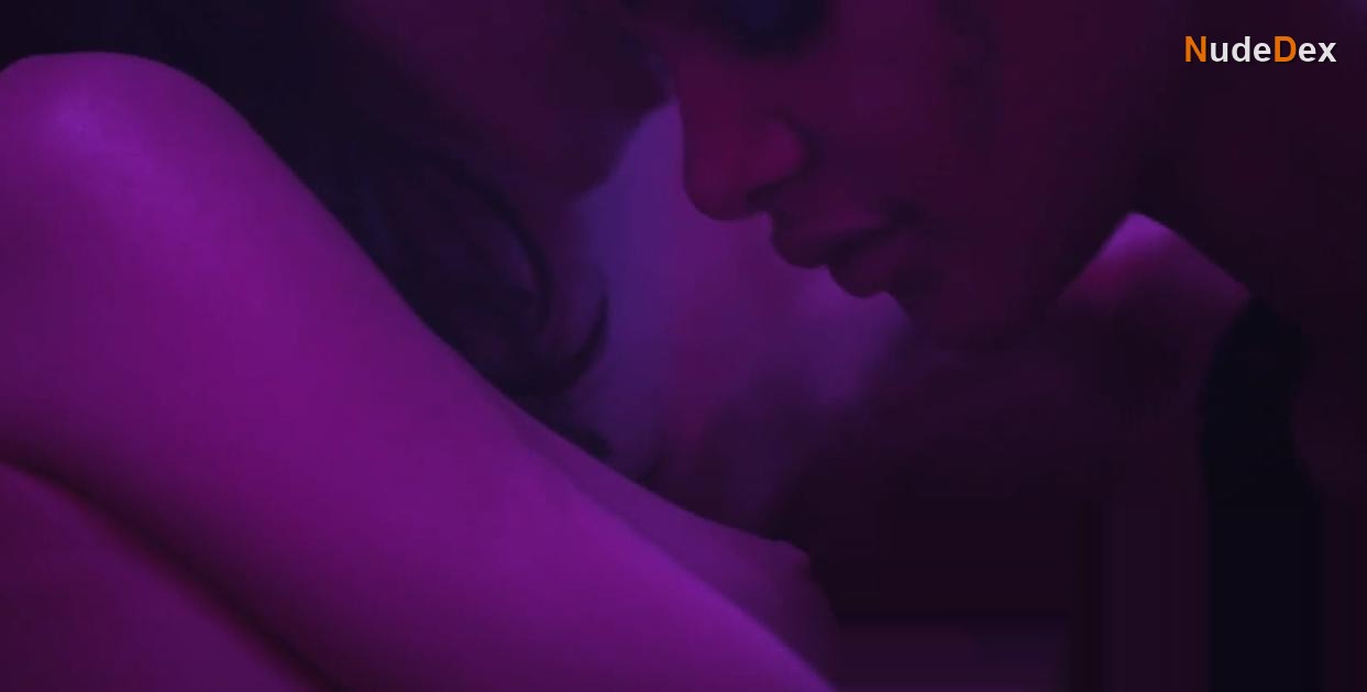 Nudes in Nudes, photo 5