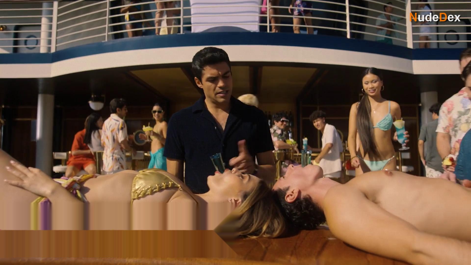 Nas Akkerman in Doctor Odyssey, photo 4