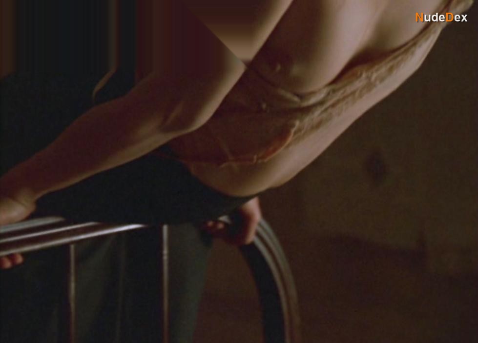 Nastassja Kinski in Maria's Lovers, photo 8