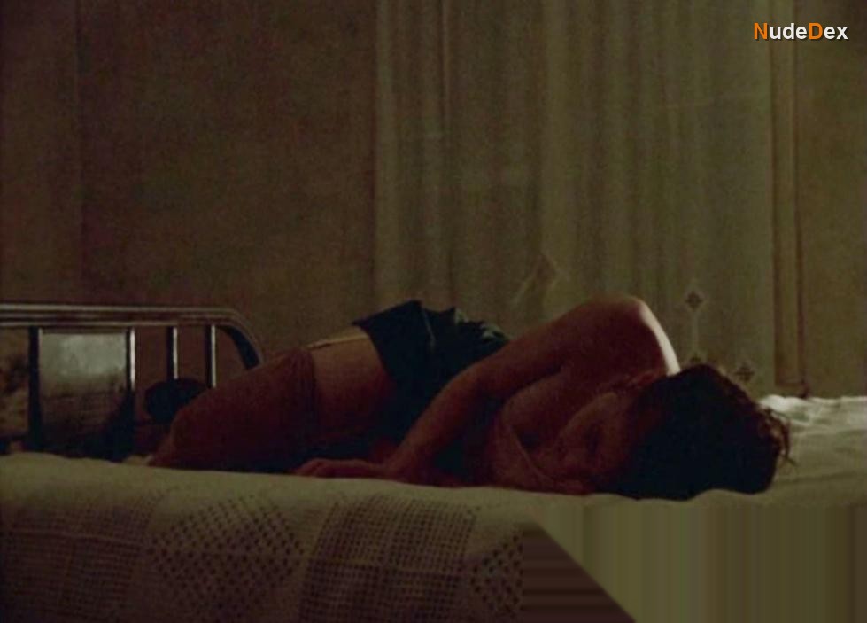 Nastassja Kinski in Maria's Lovers, photo 9