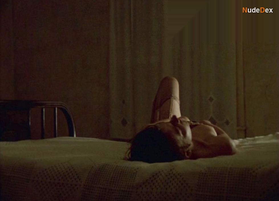 Nastassja Kinski in Maria's Lovers, photo 10