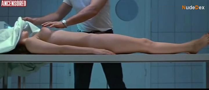 Nastassja Kinski in The Moon In The Gutter, photo 1