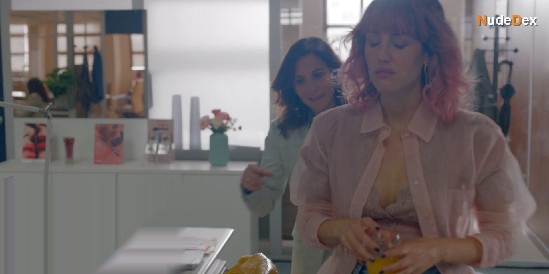 Natalia De Molina in Mirror, Mirror, photo 8