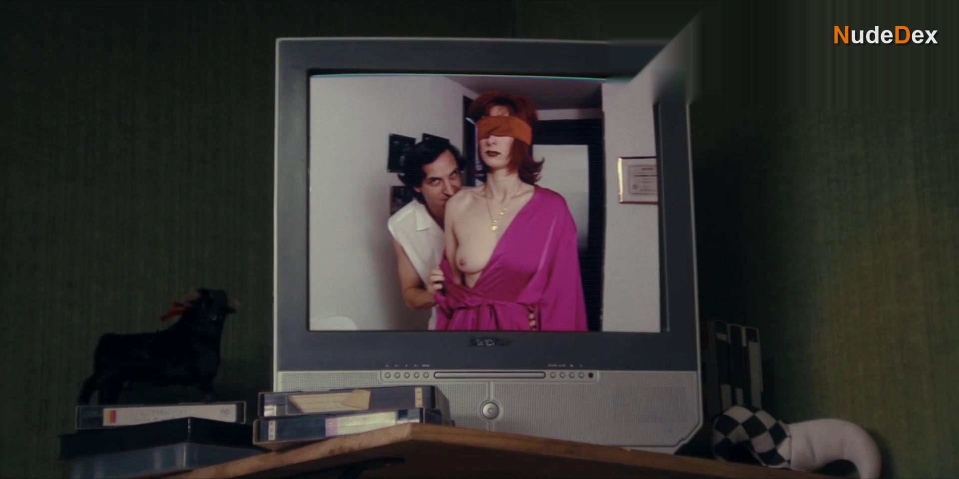 Natalia De Molina in Superstar, photo 5