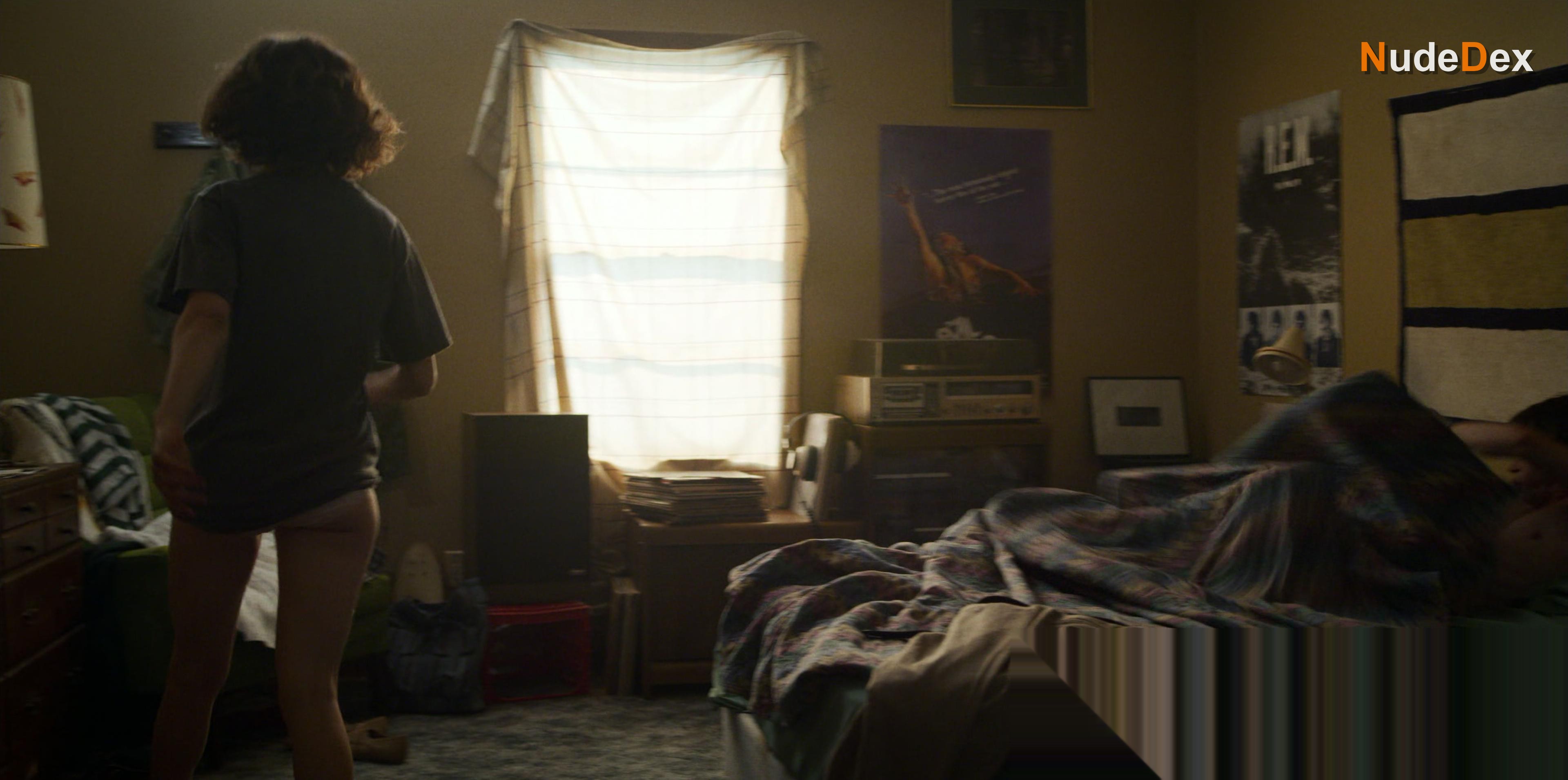 Stranger Things in Stranger Things, photo 3